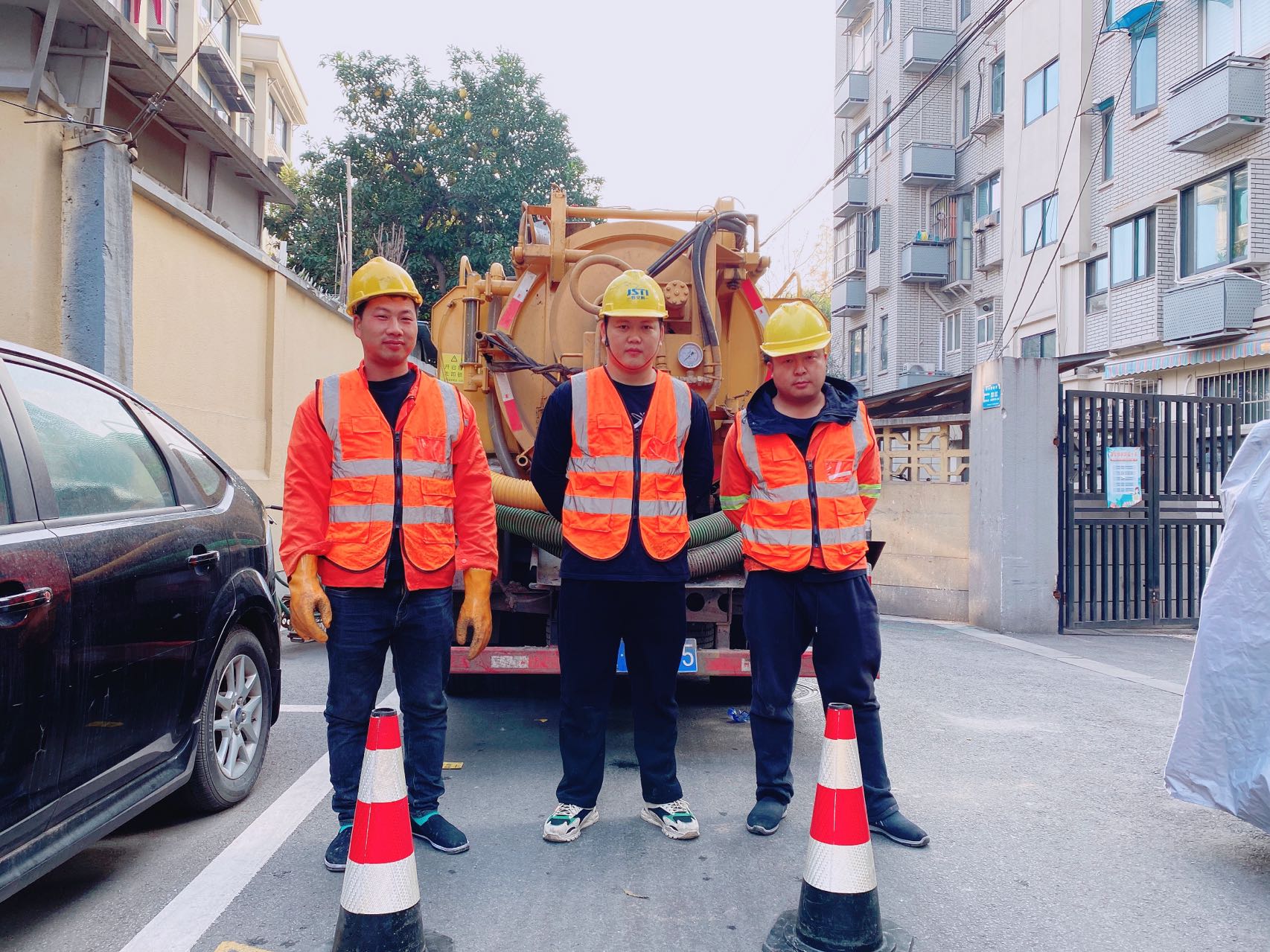 洪武路南京某小区管道清淤检测施工